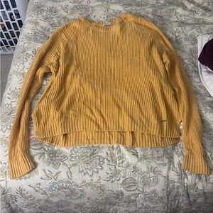 Hollister Mustard Ribbed Women's Sweater